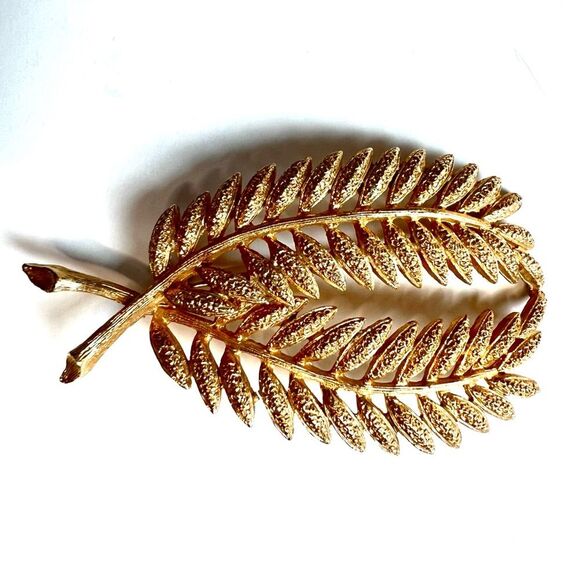 Vintage Retro Dual Gold Tone Textured Leaf Brooch Pin - Picture 1 of 9